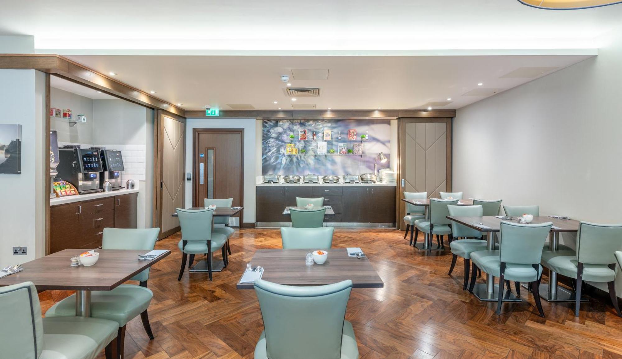 Mercure Haymarket Hotel 4*
