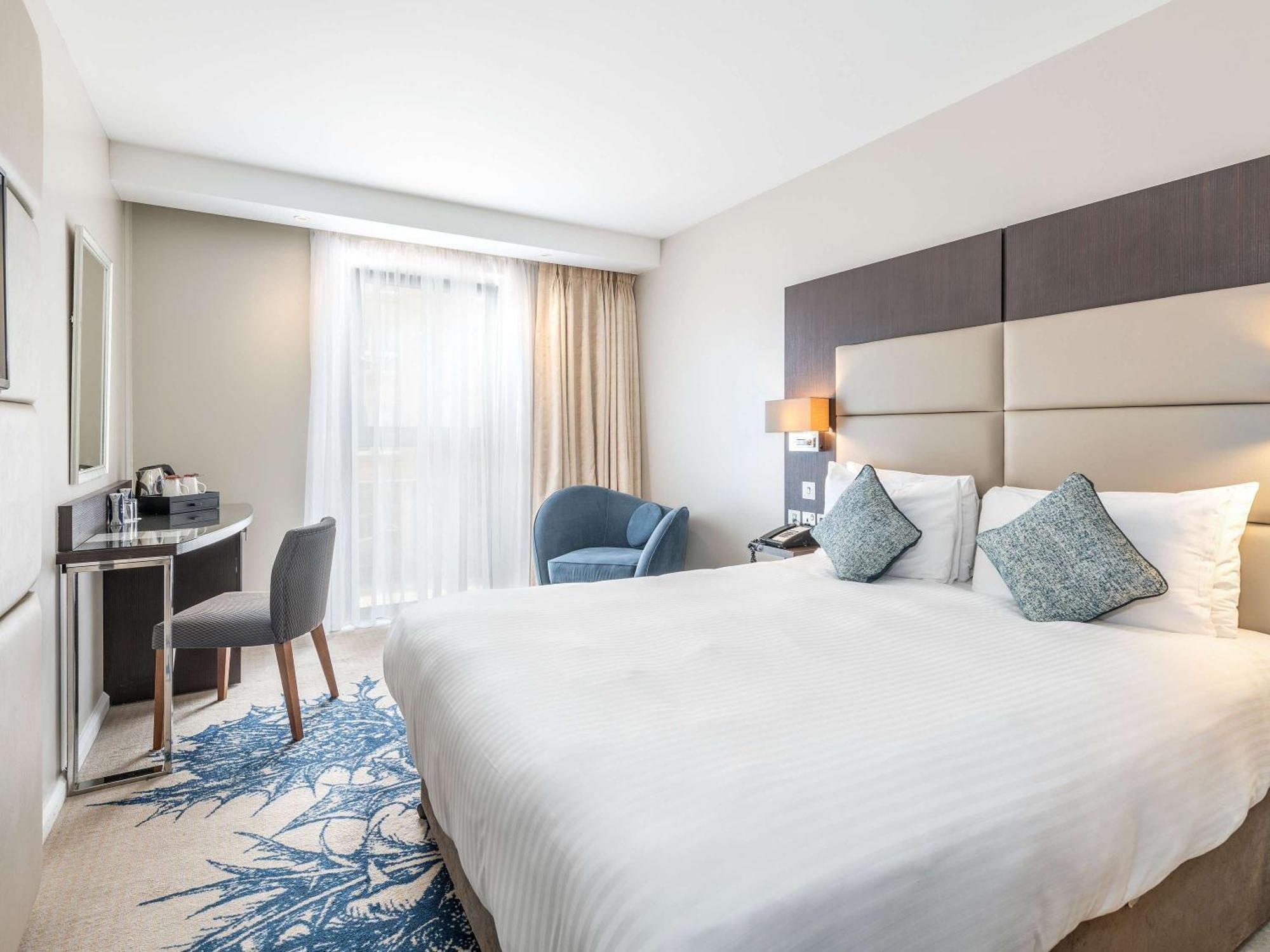 Mercure Haymarket 4*